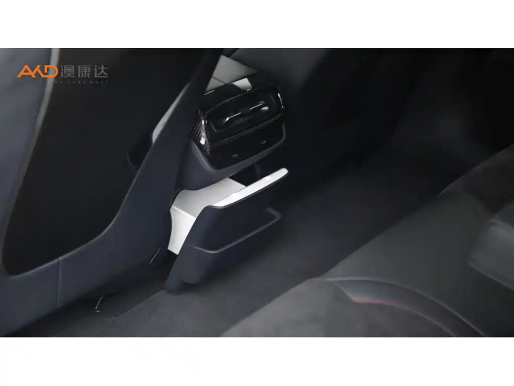 Xiaomi SU7 Ultra — миниатюра 9