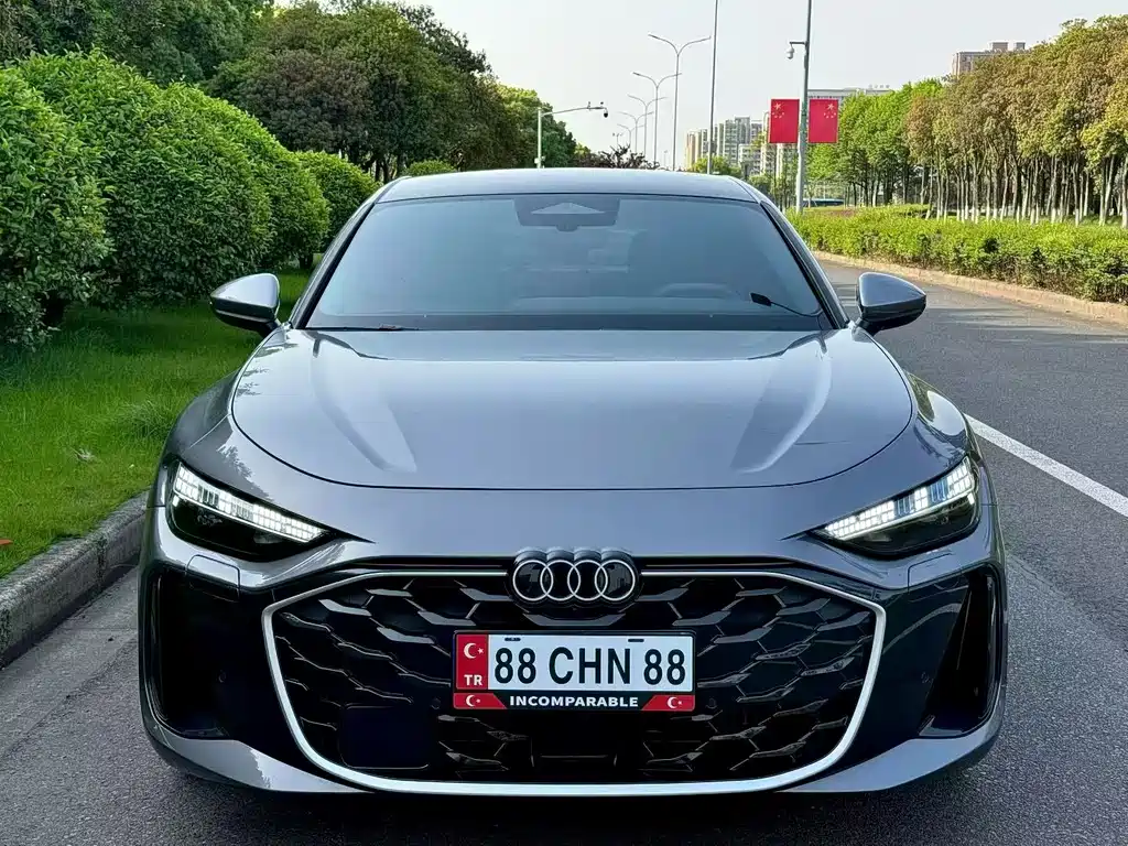 Audi A5L 2026 2.0T Sport