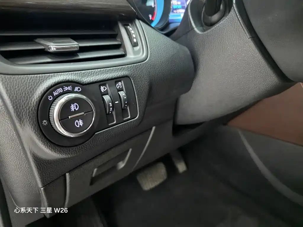 Buick Envision Plus — миниатюра 5