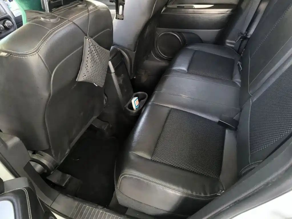 Jeep Compass (Import) — миниатюра 5