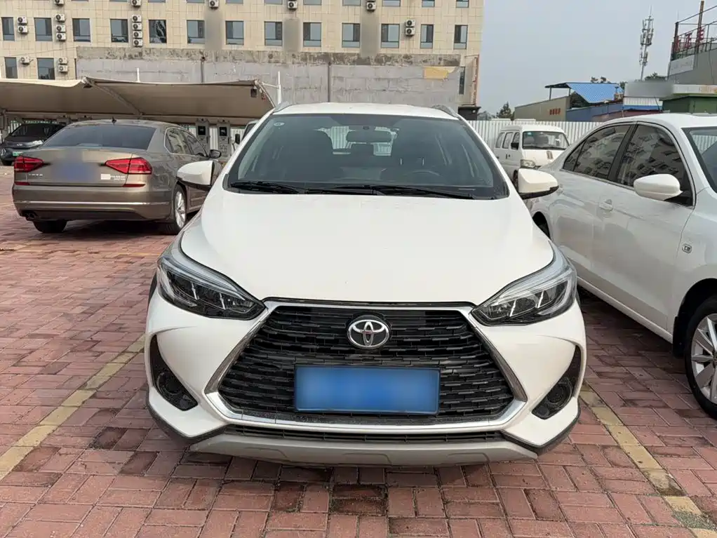 Toyota Yaris L — миниатюра 6