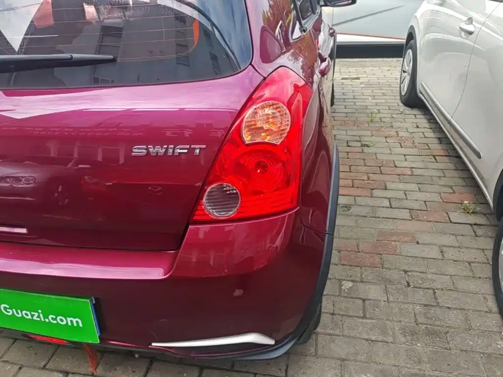 Suzuki Swift — миниатюра 8
