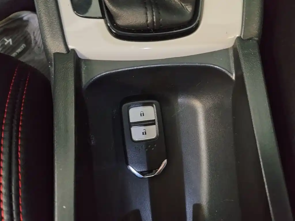 Honda Fit — миниатюра 9