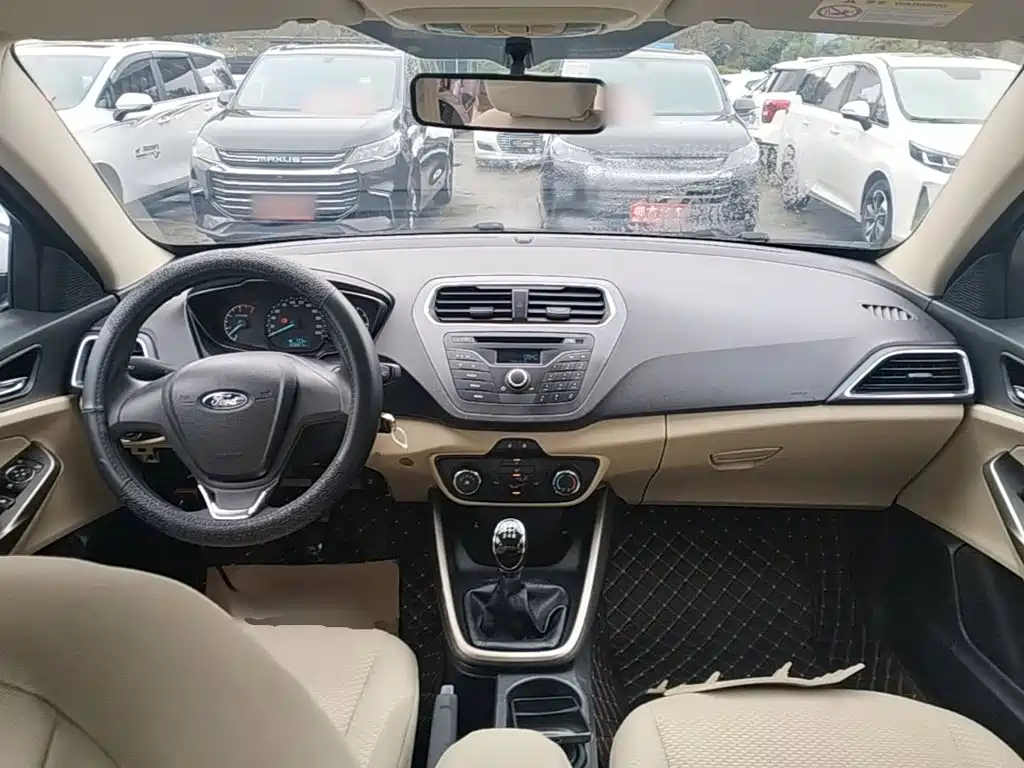 Ford Escort — миниатюра 10