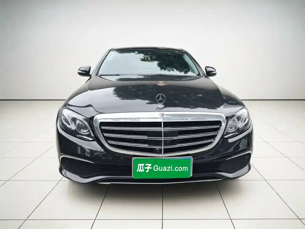 Mercedes-Benz E-Class — миниатюра 2