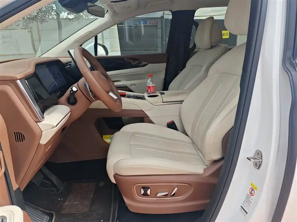 BYD Xia — миниатюра 8