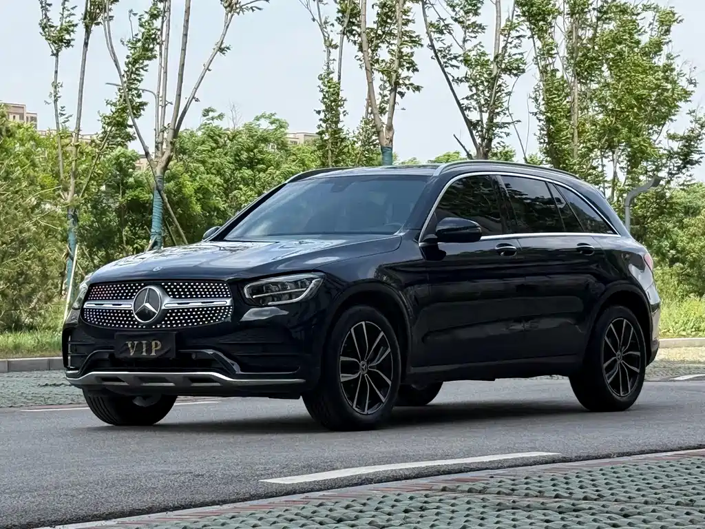 Mercedes-Benz GLC 2023