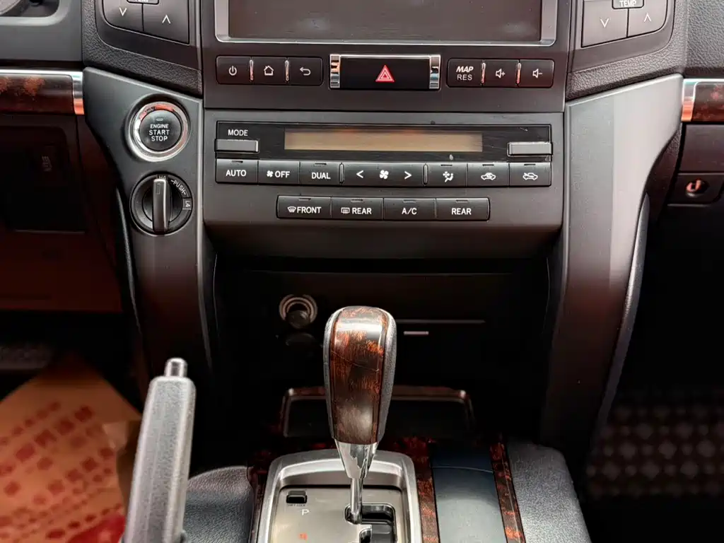 Toyota Land Cruiser 2017 4.5L AT