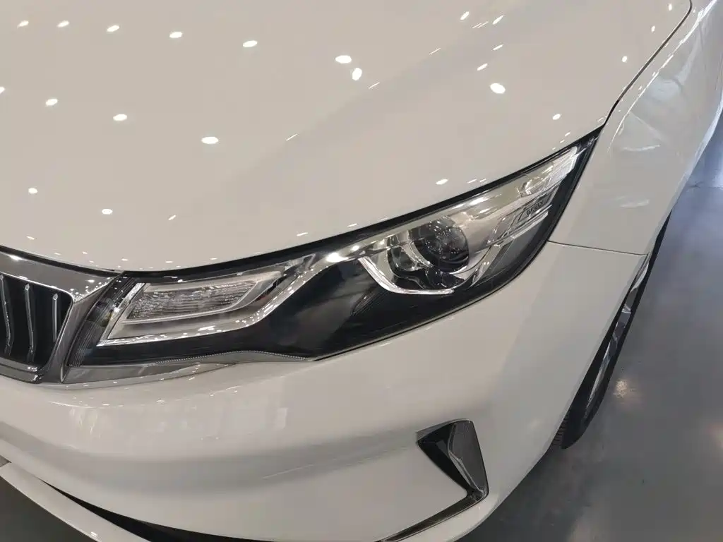 Geely Emgrand GL — миниатюра 3