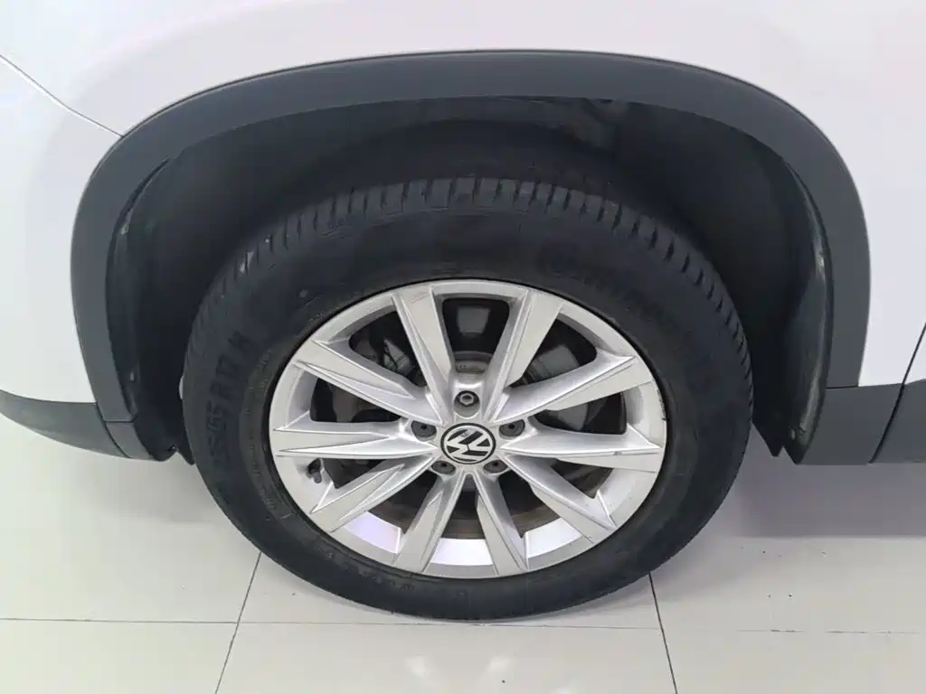 Volkswagen Tiguan — миниатюра 23