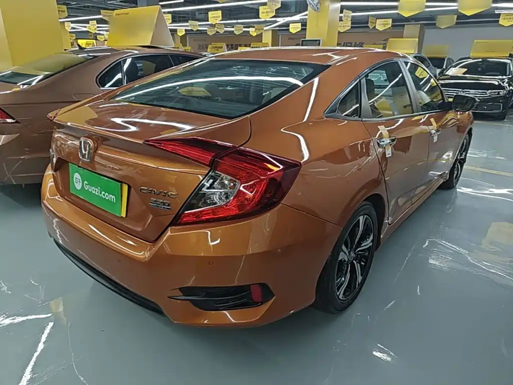 Honda Civic 2016 220TURBO CVT Luxury