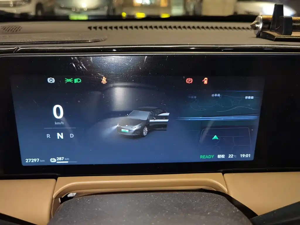 Leapmotor Leapmotor C01 — миниатюра 7