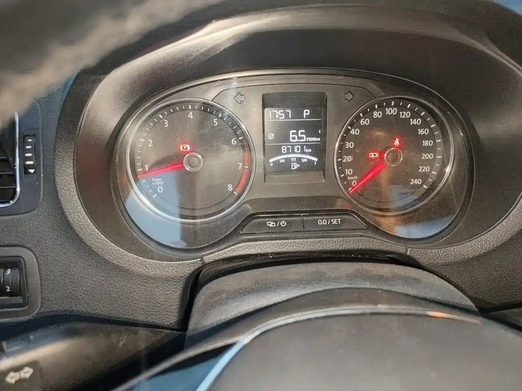 Volkswagen Polo — миниатюра 12