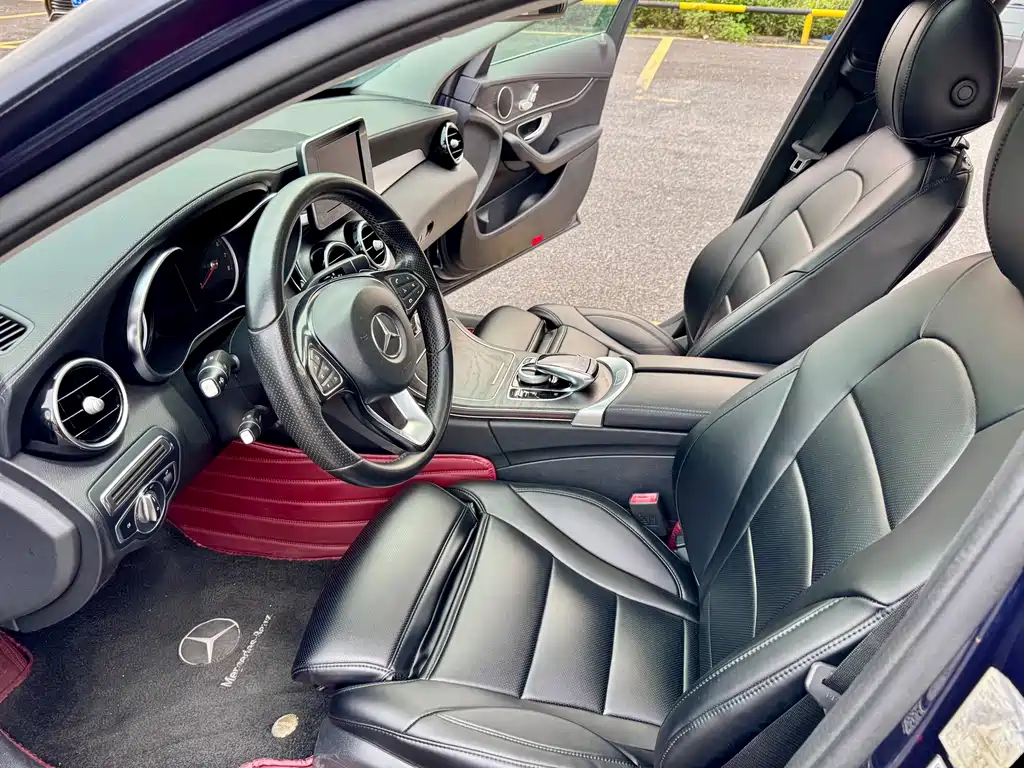 Mercedes-Benz C-Class — миниатюра 12
