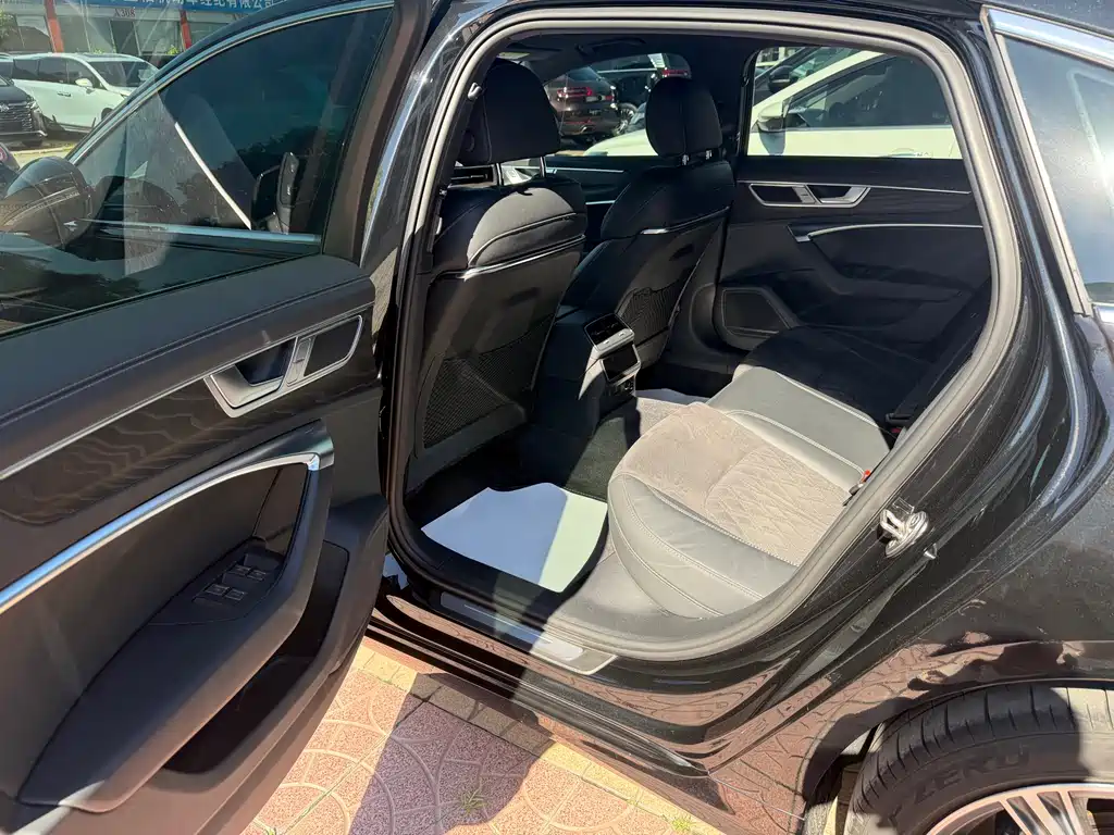 Audi A6L 2023 45 TFSI quattro