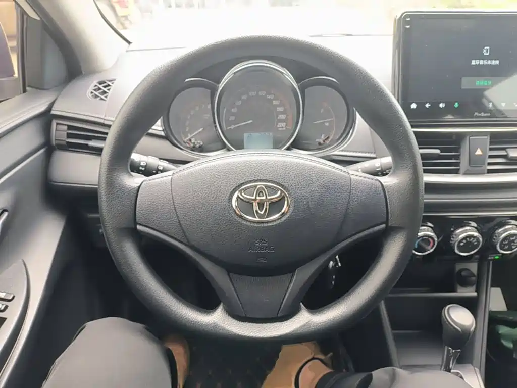 Toyota Yaris L — миниатюра 11