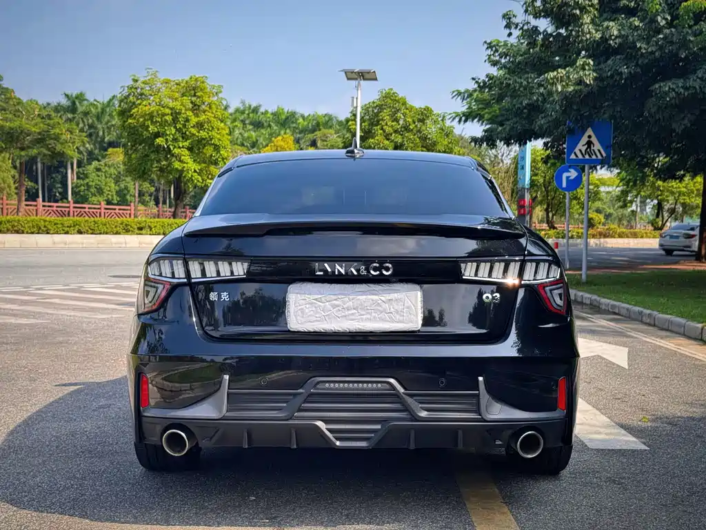 Lynk & Co 03 — миниатюра 20