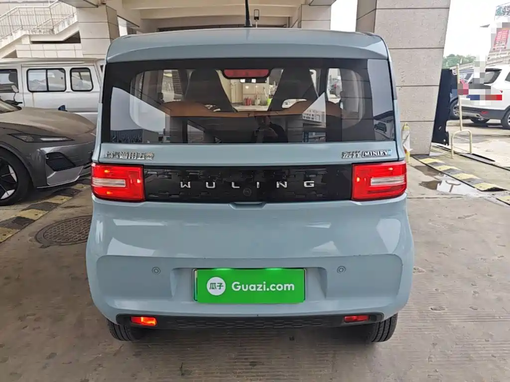 Wuling MINIEV — миниатюра 6
