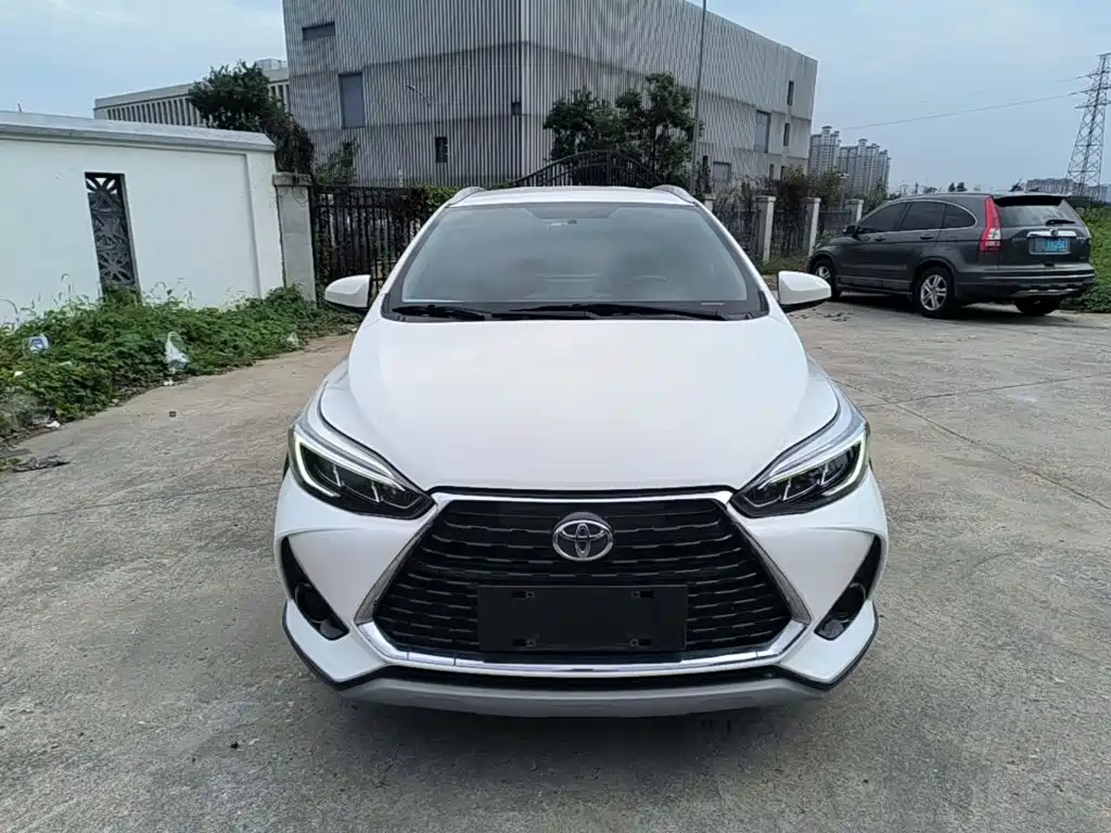 Toyota Yaris L — миниатюра 3