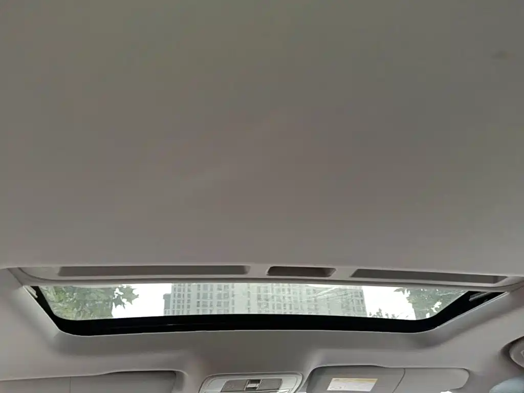 Roewe i6 Classic — миниатюра 18