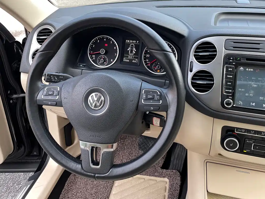 Volkswagen Tiguan — миниатюра 13