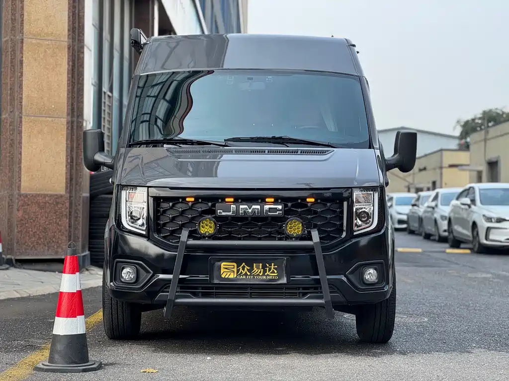 JMC JMC Fushun — миниатюра 2