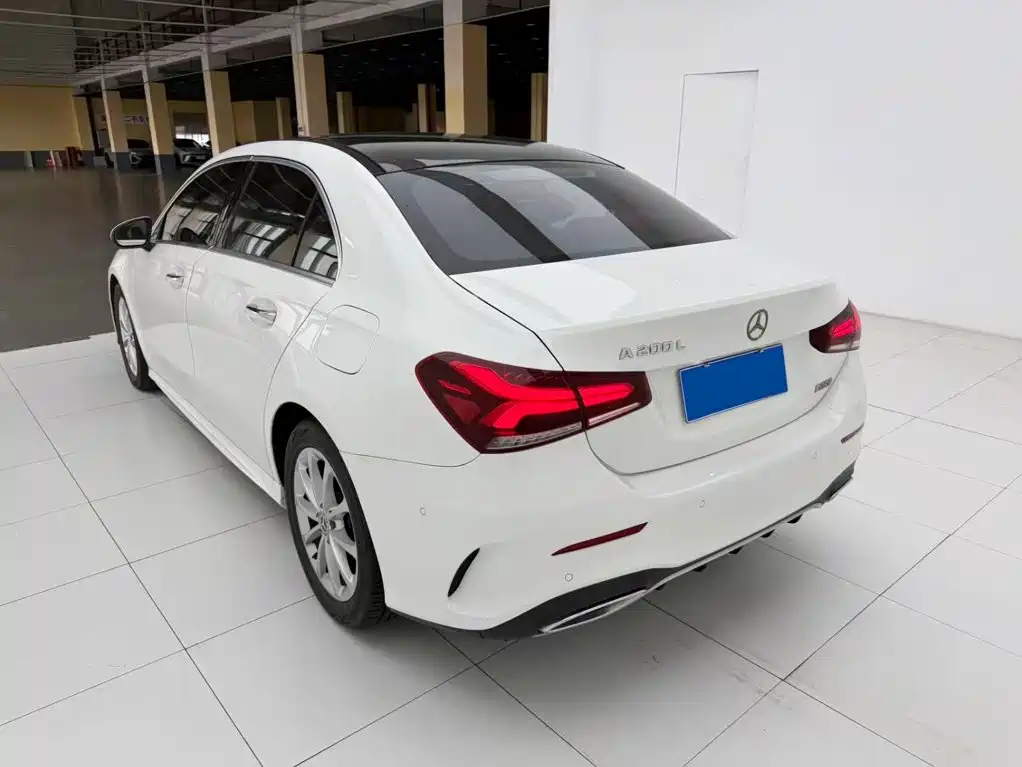 Mercedes-Benz A-Class — миниатюра 9