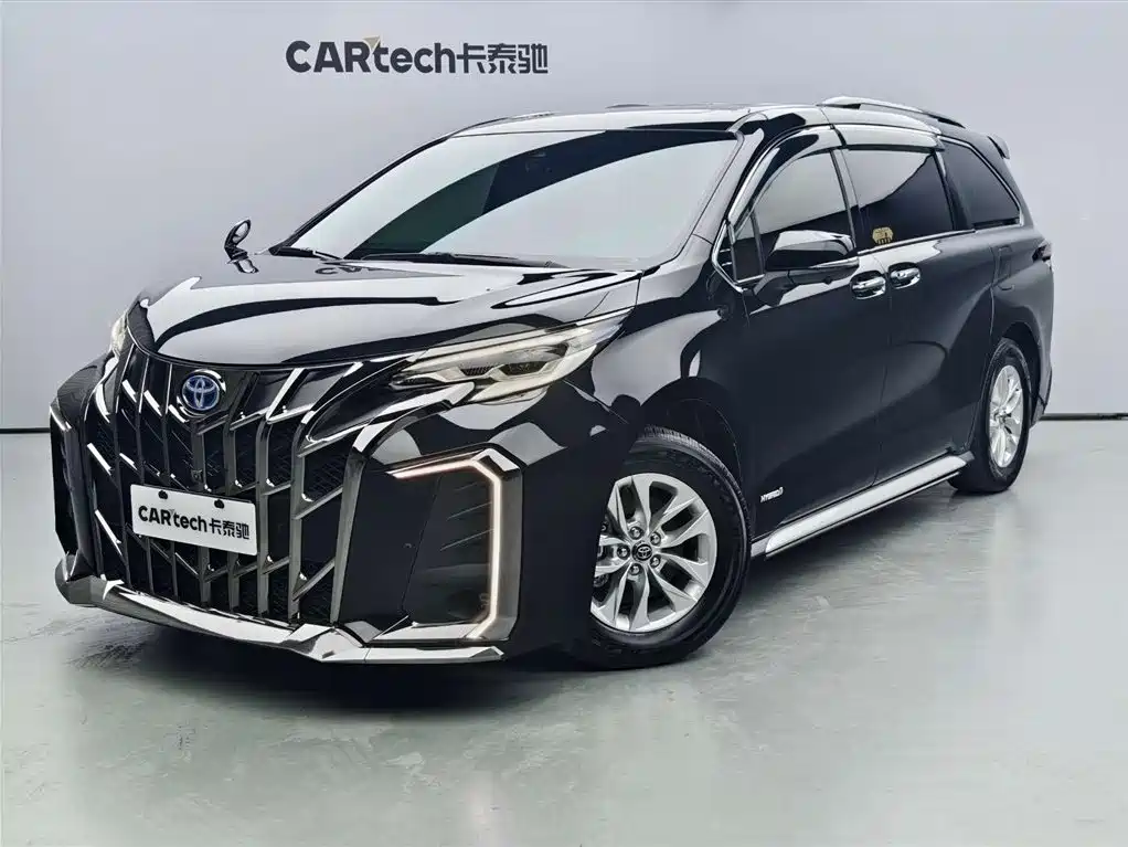 Toyota Granvia 2023