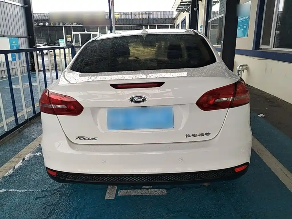 Ford Focus — миниатюра 6