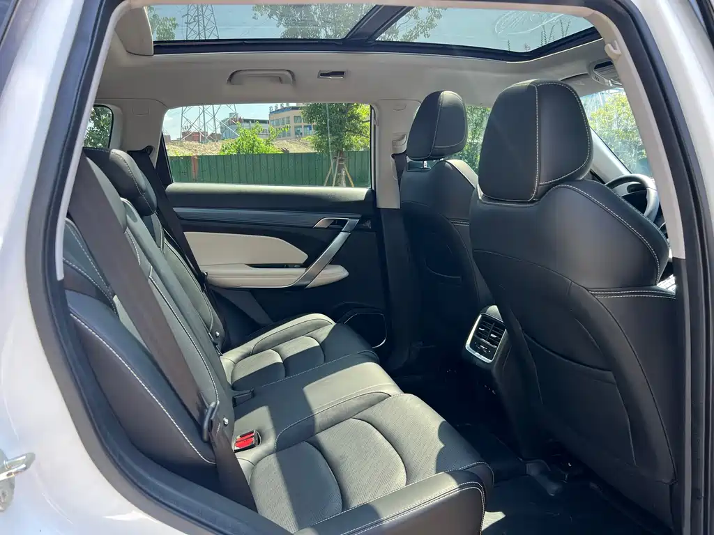 Geely Boyue — миниатюра 16