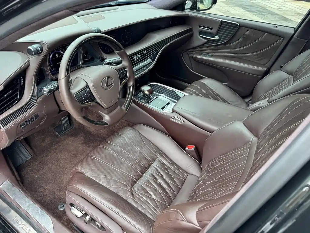 Lexus LS 2018 350 Luxury V