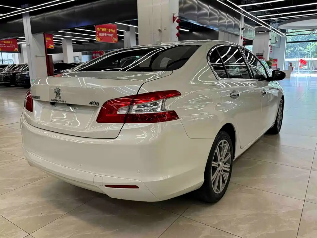 Peugeot 408 — миниатюра 5