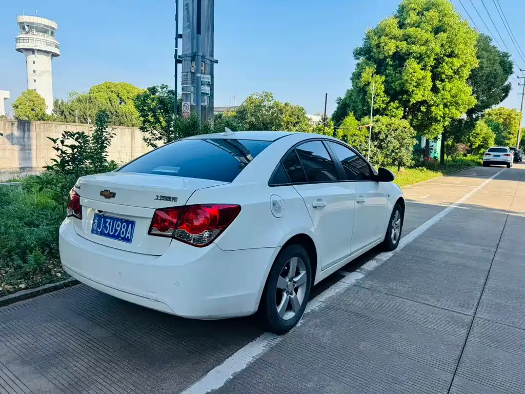 Chevrolet Cruze 2013 1.8L SE AT