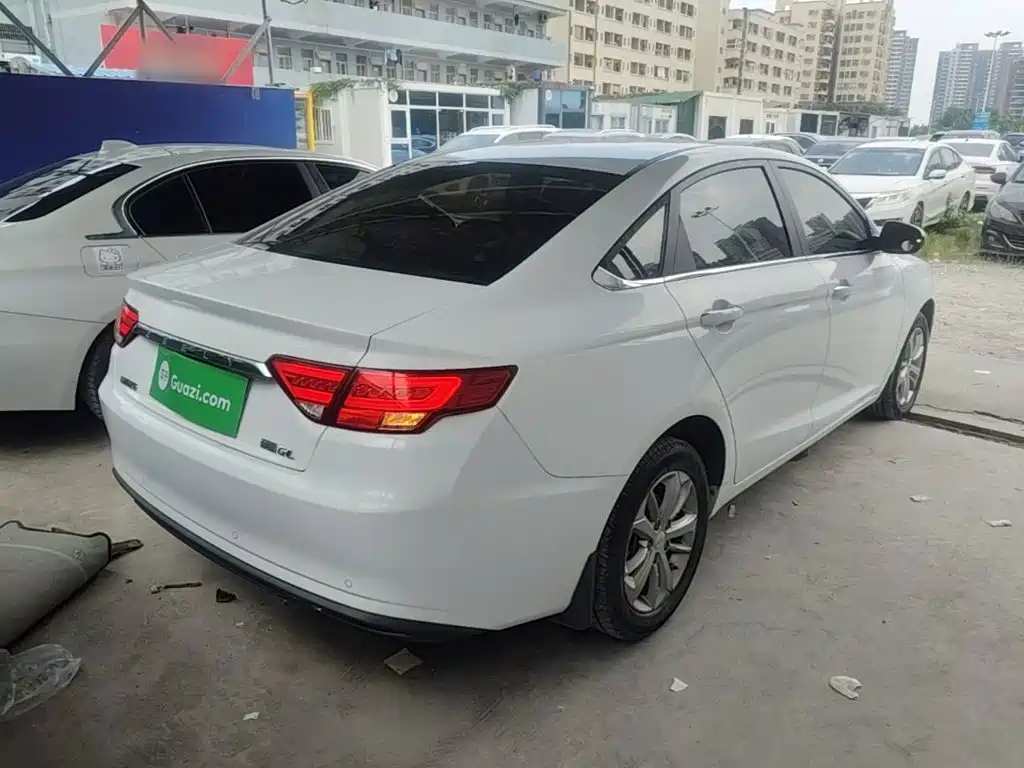 Geely Emgrand GL — миниатюра 7