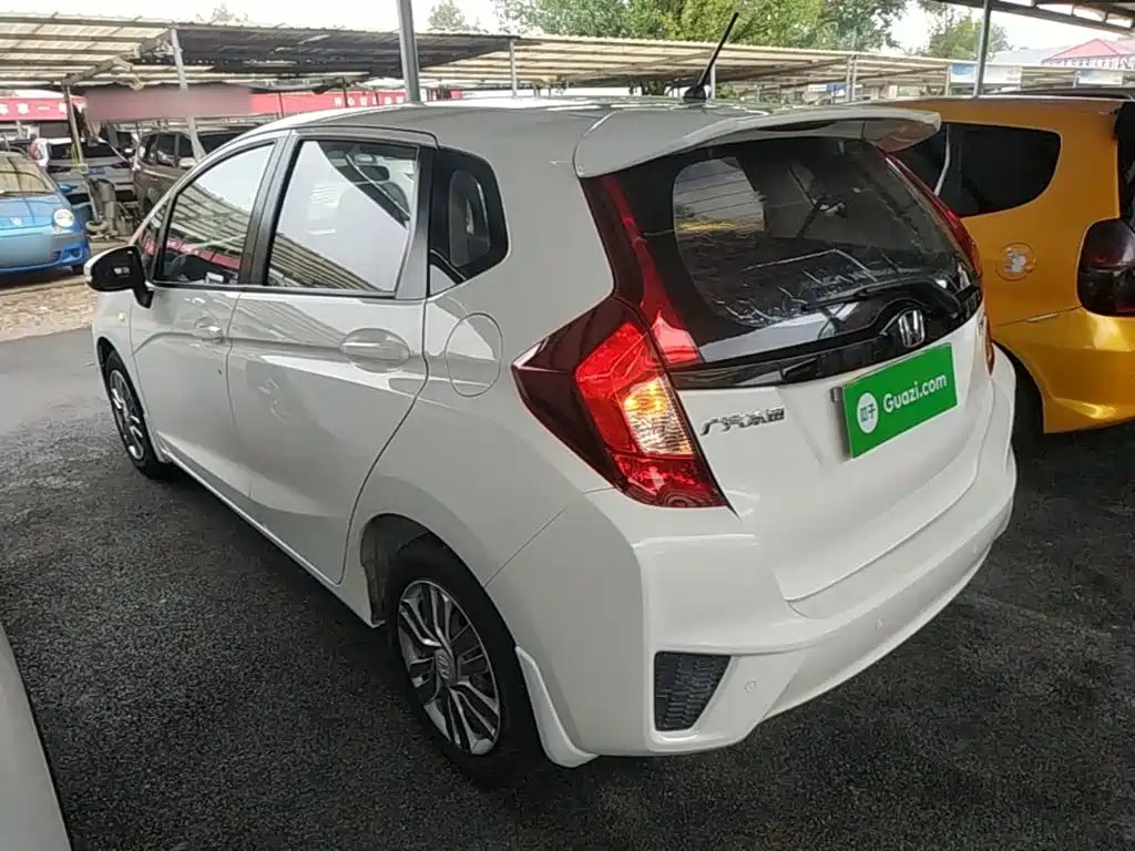Honda Fit — миниатюра 5