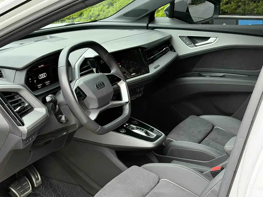 Audi Q5 e-tron — миниатюра 8