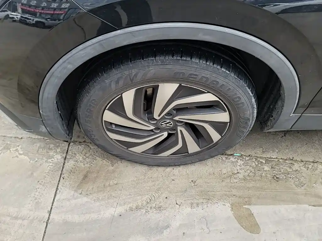 Volkswagen Tiguan L — миниатюра 23