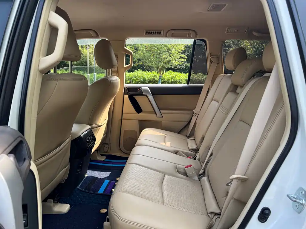 Toyota Prado (Import) — миниатюра 7