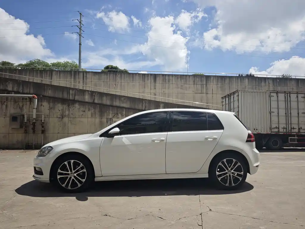 Volkswagen Golf — миниатюра 15