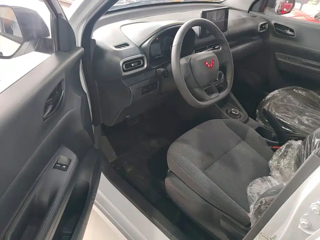Wuling Hongguang EV — миниатюра 16