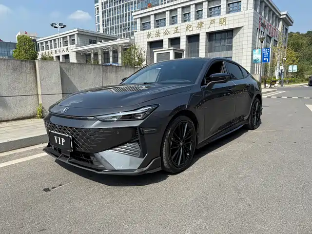 CHANGAN  UNI V 2024