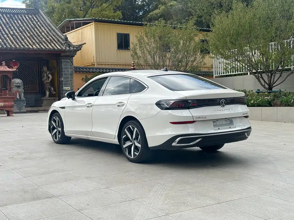 Volkswagen Lamando 2023 — фото 12