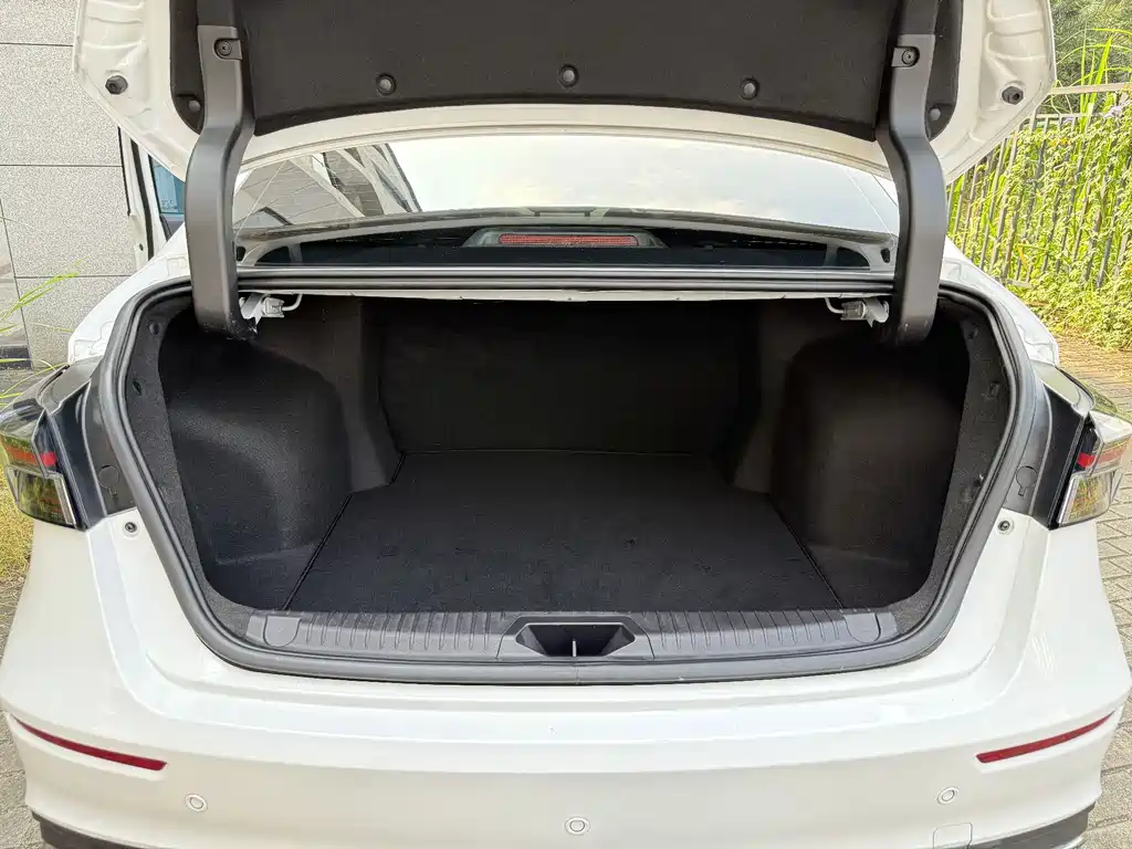 Chery Arrizo 5 PLUS — миниатюра 17