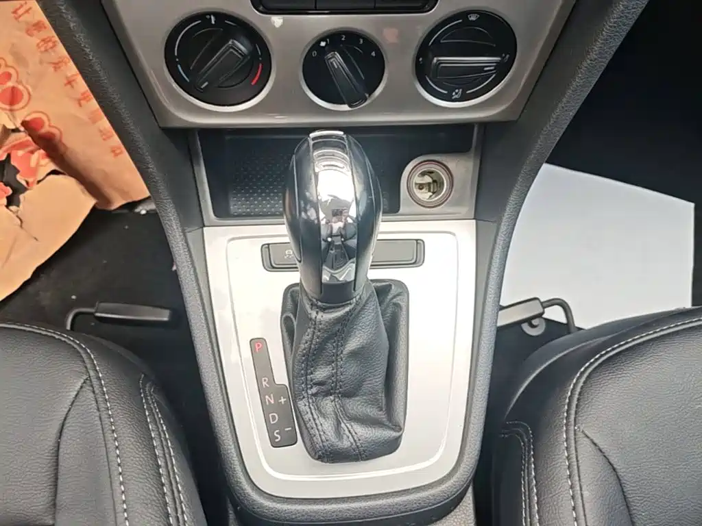 Volkswagen Lavida — миниатюра 14