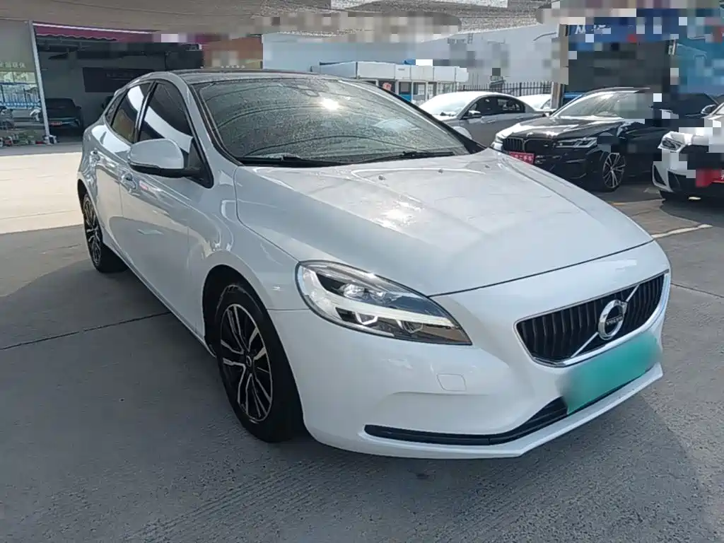 Volvo V40 — миниатюра 4