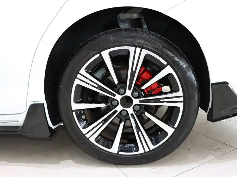 Geely Xingrui Oriental Brilliance 2.0TD Moon Gaze Edition, фото 16
