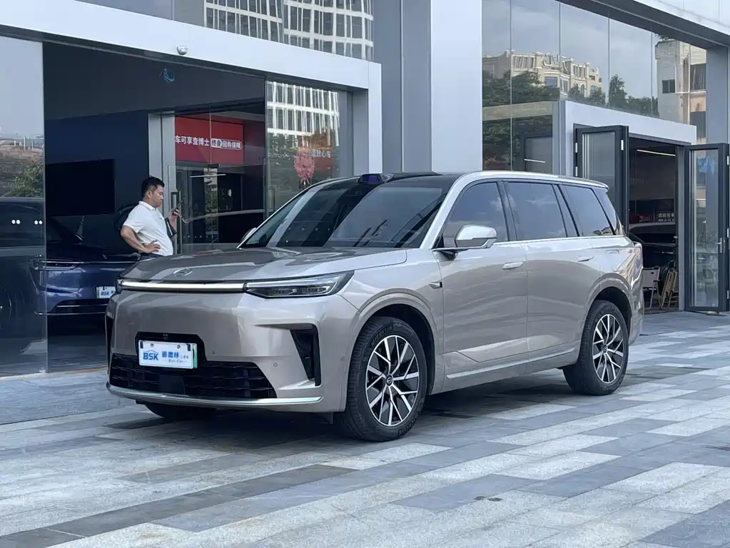 GAC Motor Trumpchi Xiangwang S9