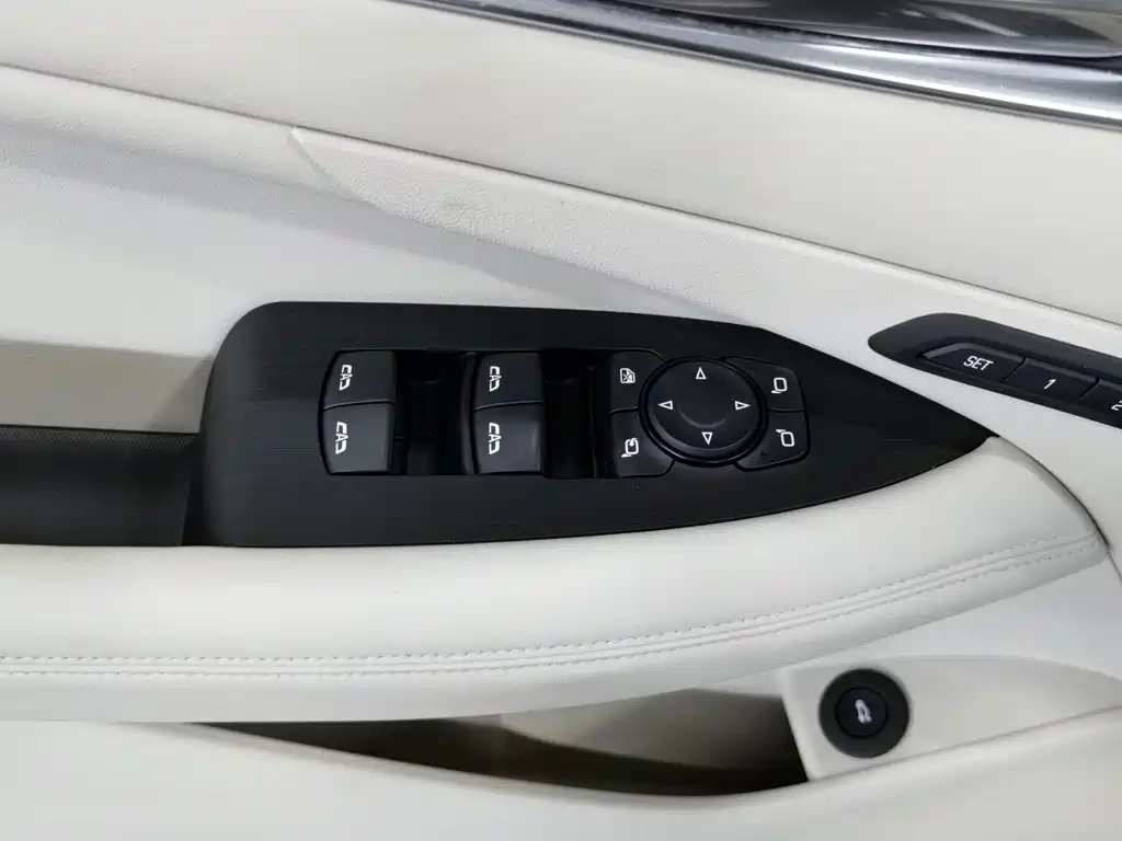 Buick LaCrosse 2021 Avenir