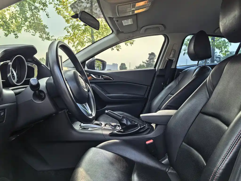 Mazda 3 Axela — миниатюра 11