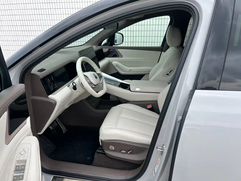 Denza Zoom N8L — миниатюра 7